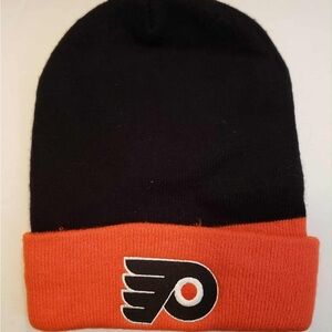 Kids Black and Orange Beanie Philadelphia Flyers logo